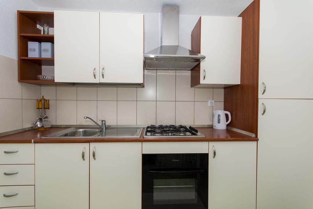 Apartment Mika 2 Trogir Exterior photo